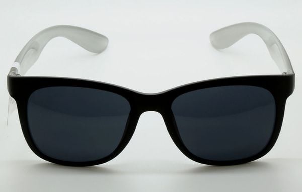  KÍNH MÁT DIAMOND D4003S-WHT 54-18 