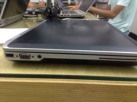 Laptop cũ Dell E6420 core i7, card VGA rời