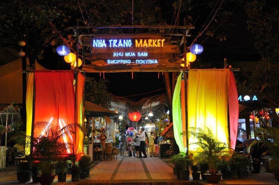 NHA TRANG NIGHT MARKET