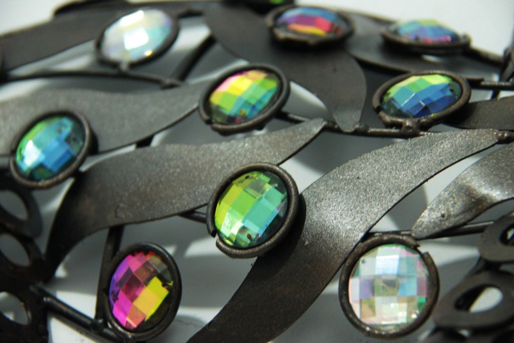 tranh sắt nghệ thuật phong thủy thằn lằn