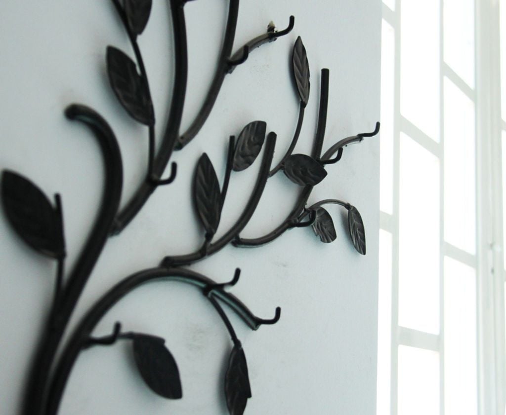 ke-treo-chia-khoa-hinh-nhanh-cay