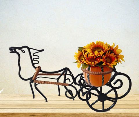 do-trang-tri-xe-ngua-keo-hoa-sat-my-thuat