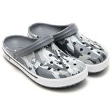  Crocs - Giày Lười Nam/Nữ Unisex Crocband II.5 Camo Clog Charcoal/White (Xám) 