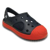  Crocs - Giày xăng đan trẻ em Unisex Bump It Sandal K Navy Flame 202610-4BA (Đen đỏ) 
