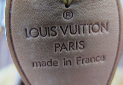 Purchased off the Louis Vuitton website Is it normal that the made in  stamp is missing from this tag First time buyer Thanks  rLouisvuitton