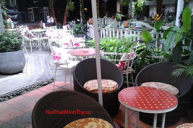 bàn ghế nhựa giả mây