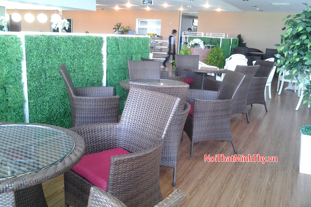 bàn ghế nhựa giả mây