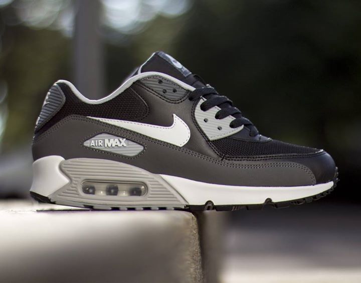 The Off White x Nike Air Max 90 Surfaces In A 'Black' Colourway