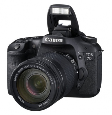 Canon EOS 7D (EF-S 18-135mm F3.5-5.6 IS) Lens kit