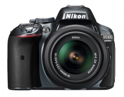 Nikon D5300 (AF-S DX NIKKOR 18-140mm F3.5-5.6G ED VR) Lens Kit