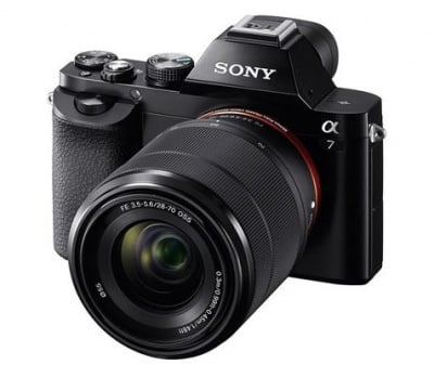 Sony Alpha 7 (FE 28-70mm F3.5-5.6 OSS) Lens Kit