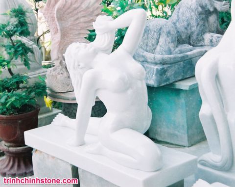 tượng đá phụ nữ khỏa thân, điêu khắc đá mỹ nghệ non nước