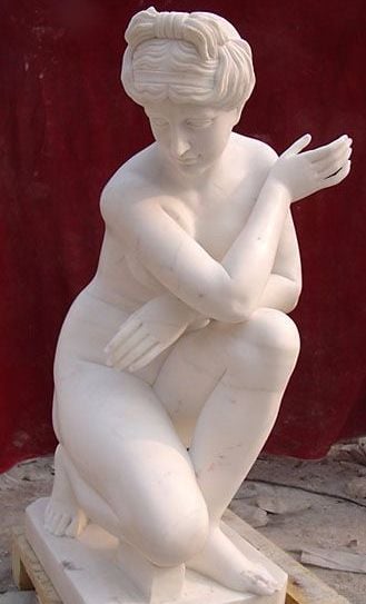 tượng đá cô gái khỏa thân
