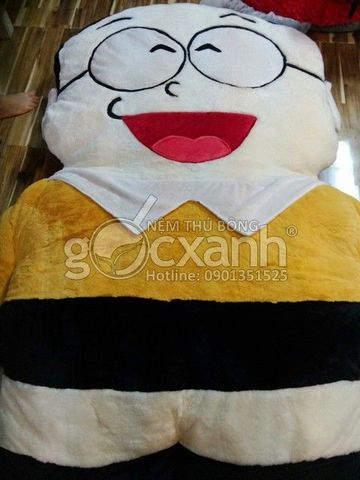 Nem thu bong Nobita