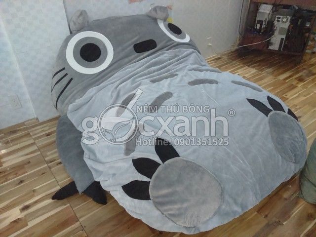 Nệm Totoro ngây thơ mền nhung xám (1.6 x 2.1m)