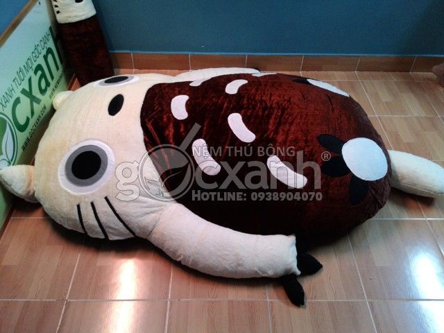 Nệm Totoro cổ điển kem - nâu đỏ (1.4 x 1.9m)