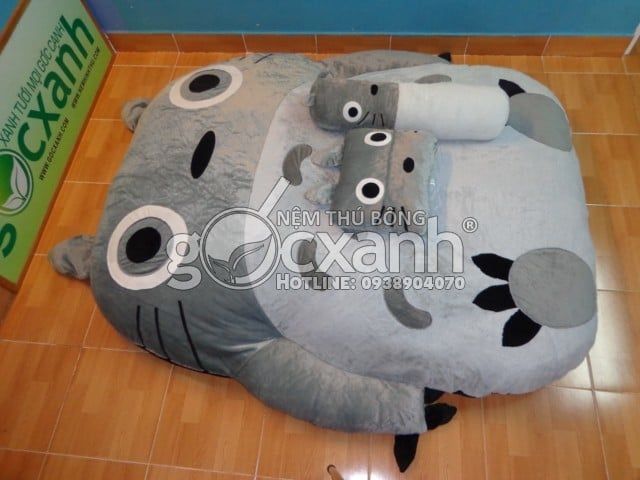Nệm Totoro ngây thơ 1.8 x 2.2m