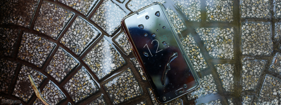 Đánh giá Samsung Galaxy S7 edge: an toàn, quá an toàn