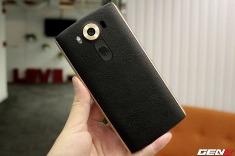 LG V10 nắp lưng da: Chiếc Vertu đen của LG tại Việt Nam