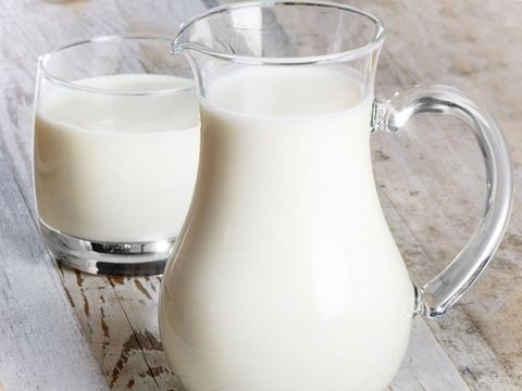 TÌM ĐỐI TÁC THU MUA SỮA BÒ TƯƠI TẠI TRẠI VỚI SỐ LƯỢNG LỚN LÂU DÀI