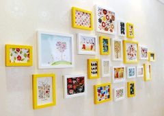 Bộ 23 khung hình treo tường