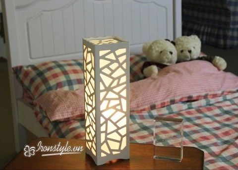 Đèn ngủ chữ nhật hoa văn lưới