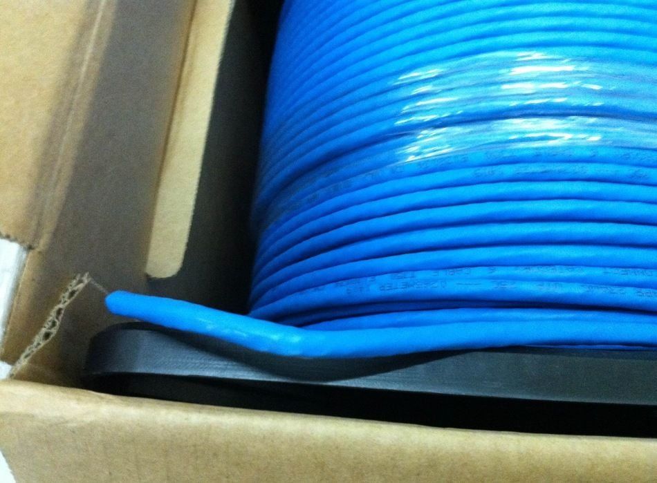 Cáp UTP Cable,Cat6,4 Prs,23AWG,Sol,XF,CM,Blue,RB - AMP