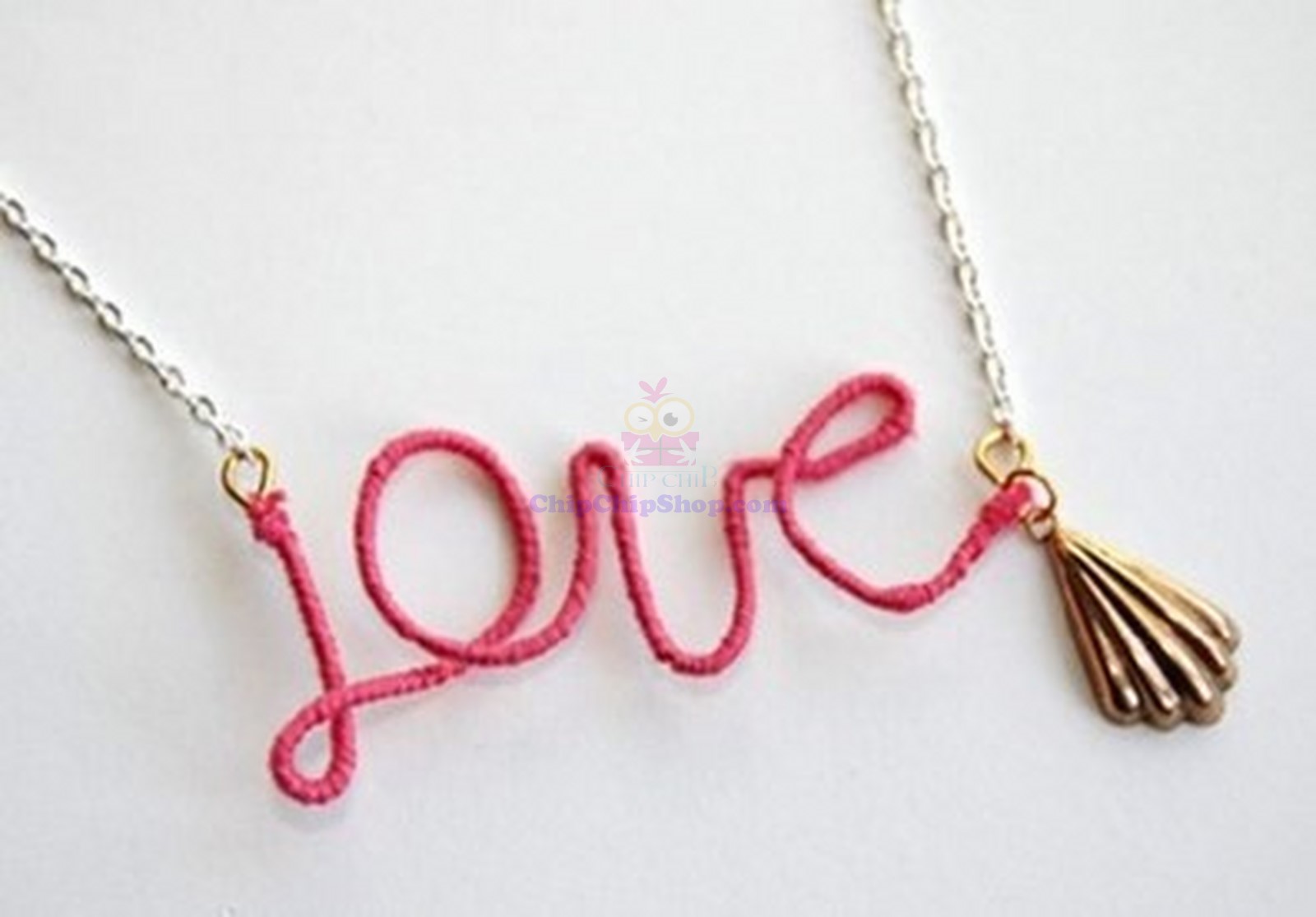 Cách làm mặt dây chuyền handmade có hình chữ love đơn giản