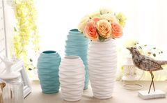 Bình sứ cắm hoa vân tròn