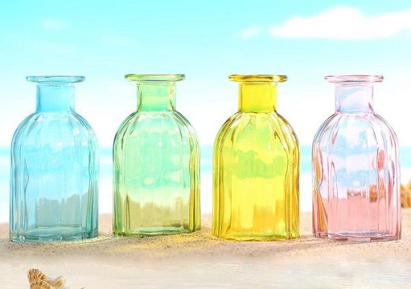 Bình thủy tinh màu