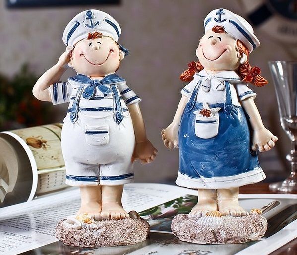 Búp bê hải quân nhí