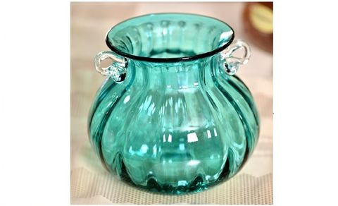 binh-thuy-tinh-co-tai