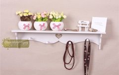 Kệ móc treo hoa văn trái tim