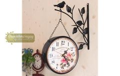 Đồng hồ treo tường 2 mặt 05