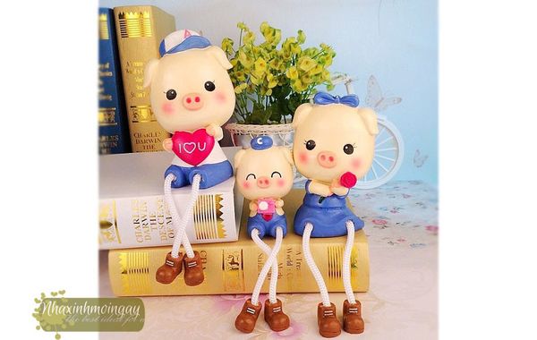 Gia đình heo 03 con