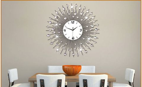 Đồng hồ mặt trời đính đá