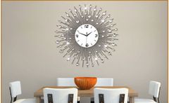 Đồng hồ mặt trời đính đá