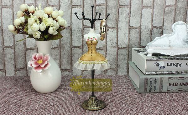 Móc treo trang sức