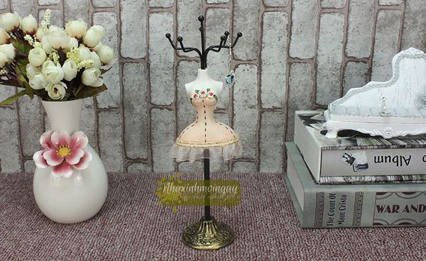 Móc treo trang sức