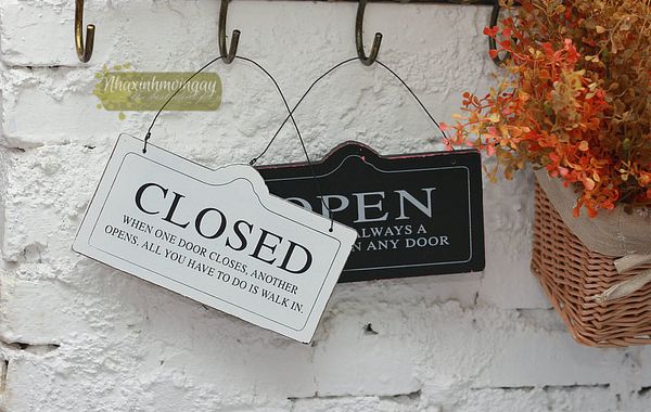 Bảng treo cửa 2 mặt open,close