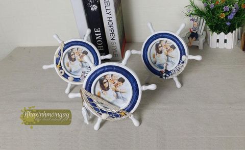 Khung hình để bàn bánh lái