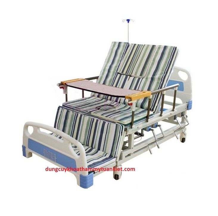 Giường bệnh 4 tay quay DCN-04 Giường bệnh 4 tay quay DCN-04