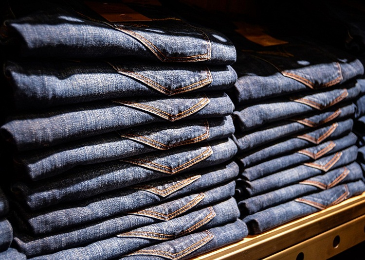 Những sai lầm khiến trang phục chất liệu jeans của bạn nhanh hỏng